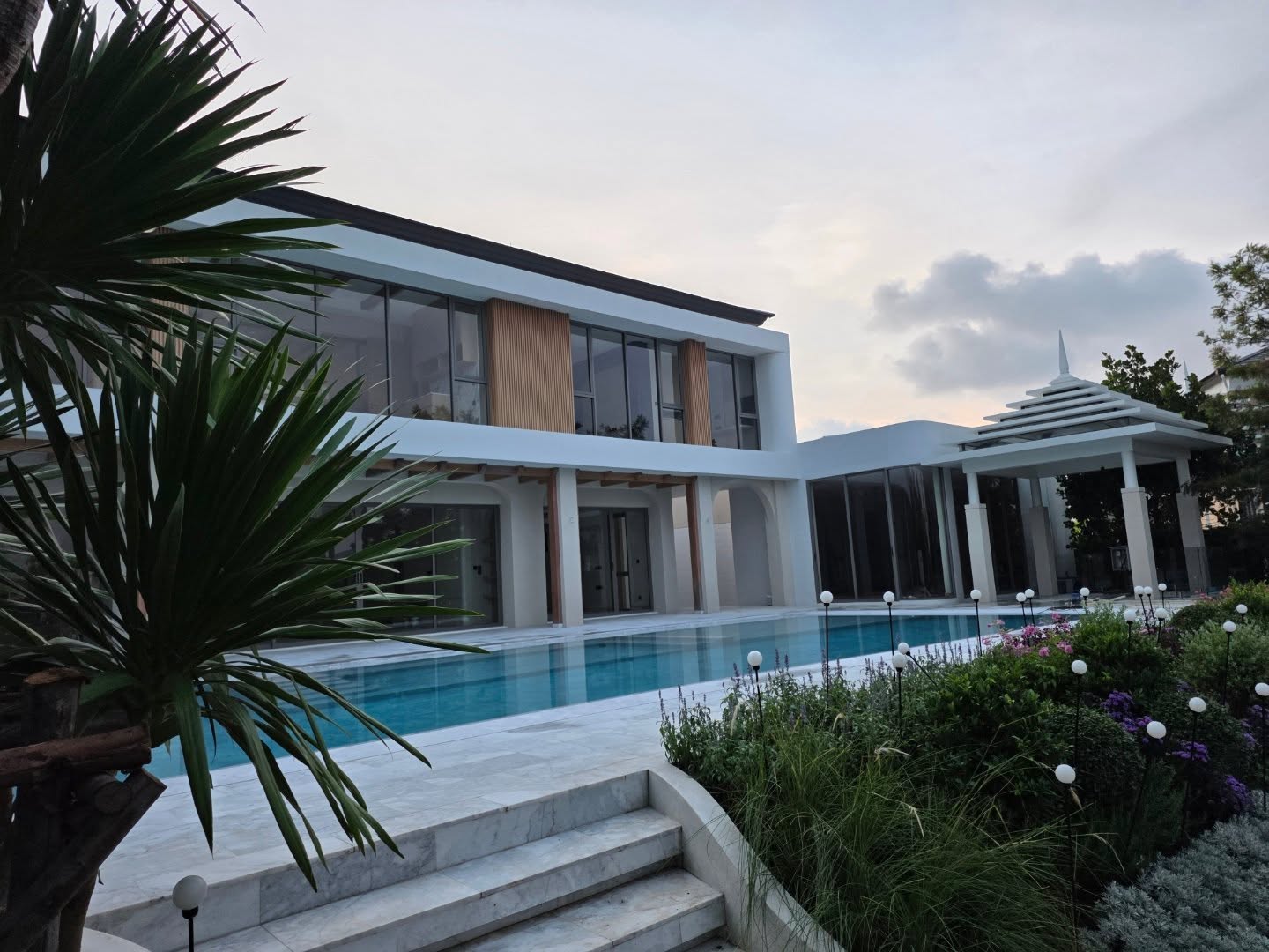 ตูน - อาทิวราห์ คงมาลัย