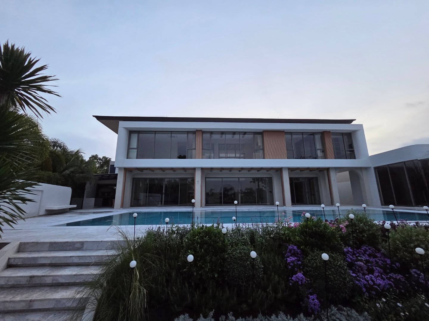 ตูน - อาทิวราห์ คงมาลัย