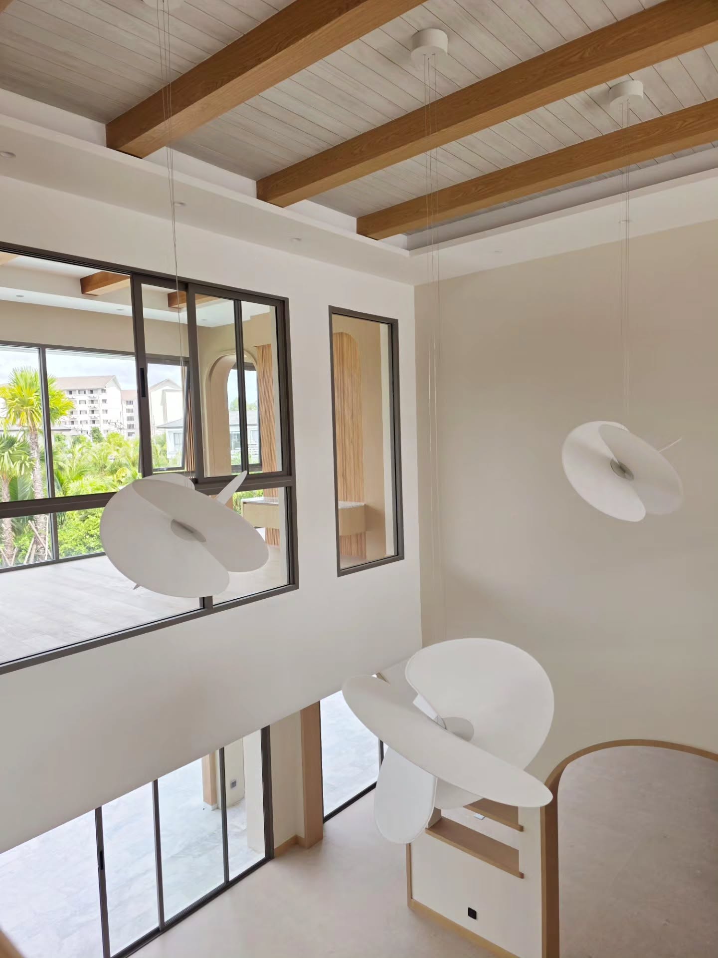 ตูน - อาทิวราห์ คงมาลัย