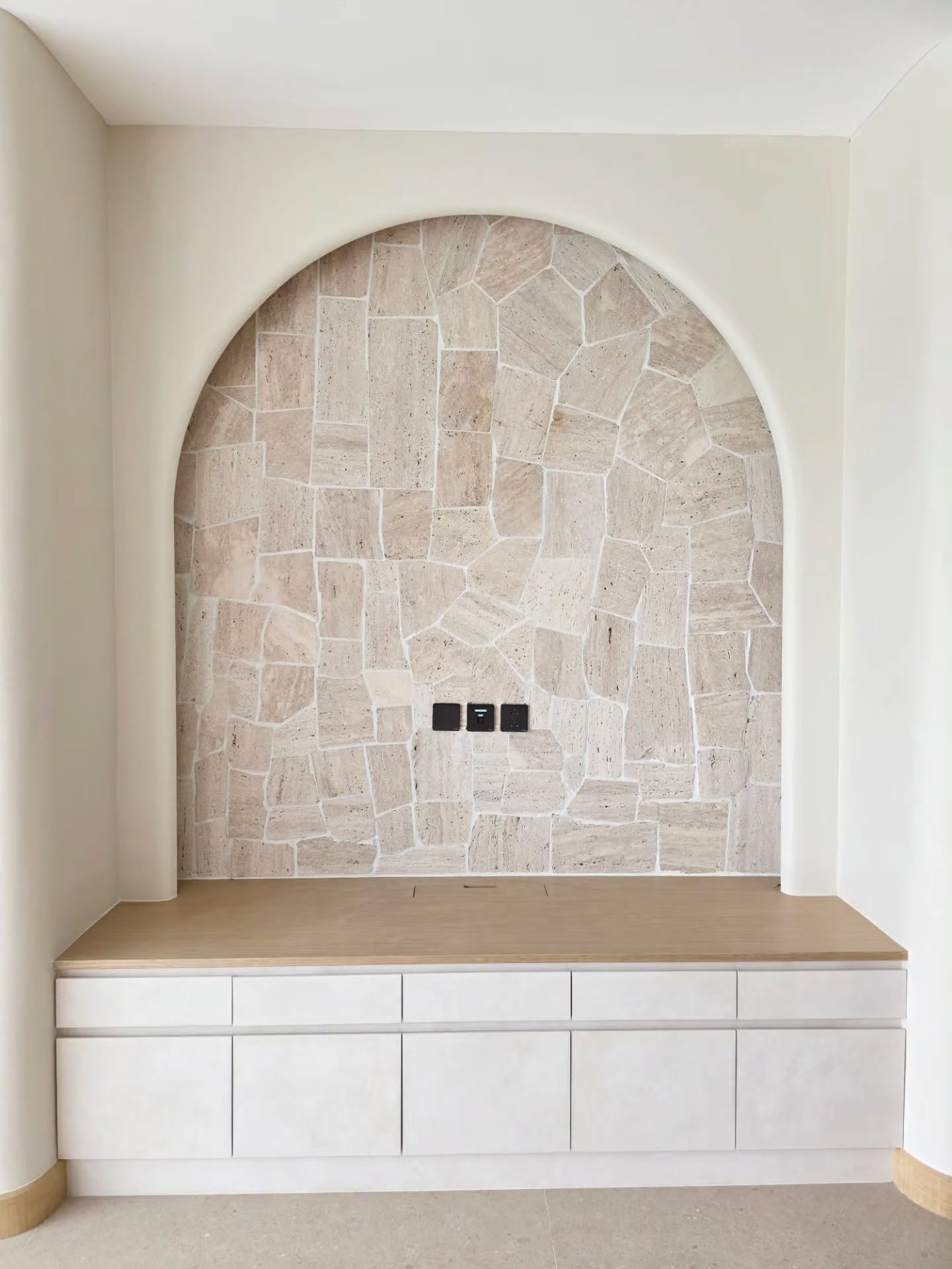 ตูน - อาทิวราห์ คงมาลัย