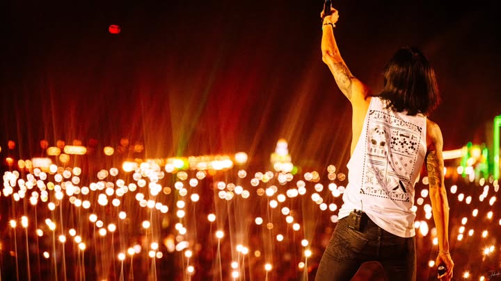 ตูน - อาทิวราห์ คงมาลัย