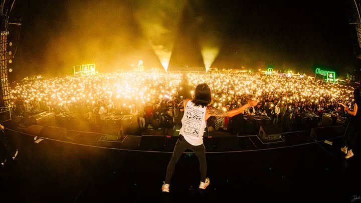 ตูน - อาทิวราห์ คงมาลัย