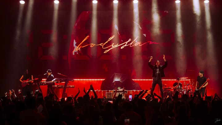 ตูน - อาทิวราห์ คงมาลัย