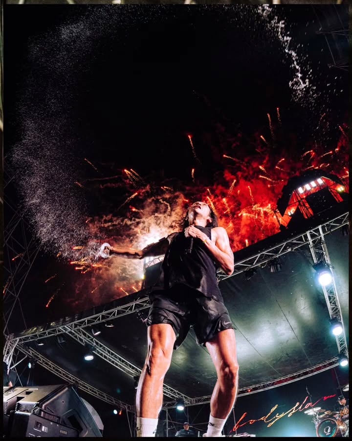 ตูน - อาทิวราห์ คงมาลัย