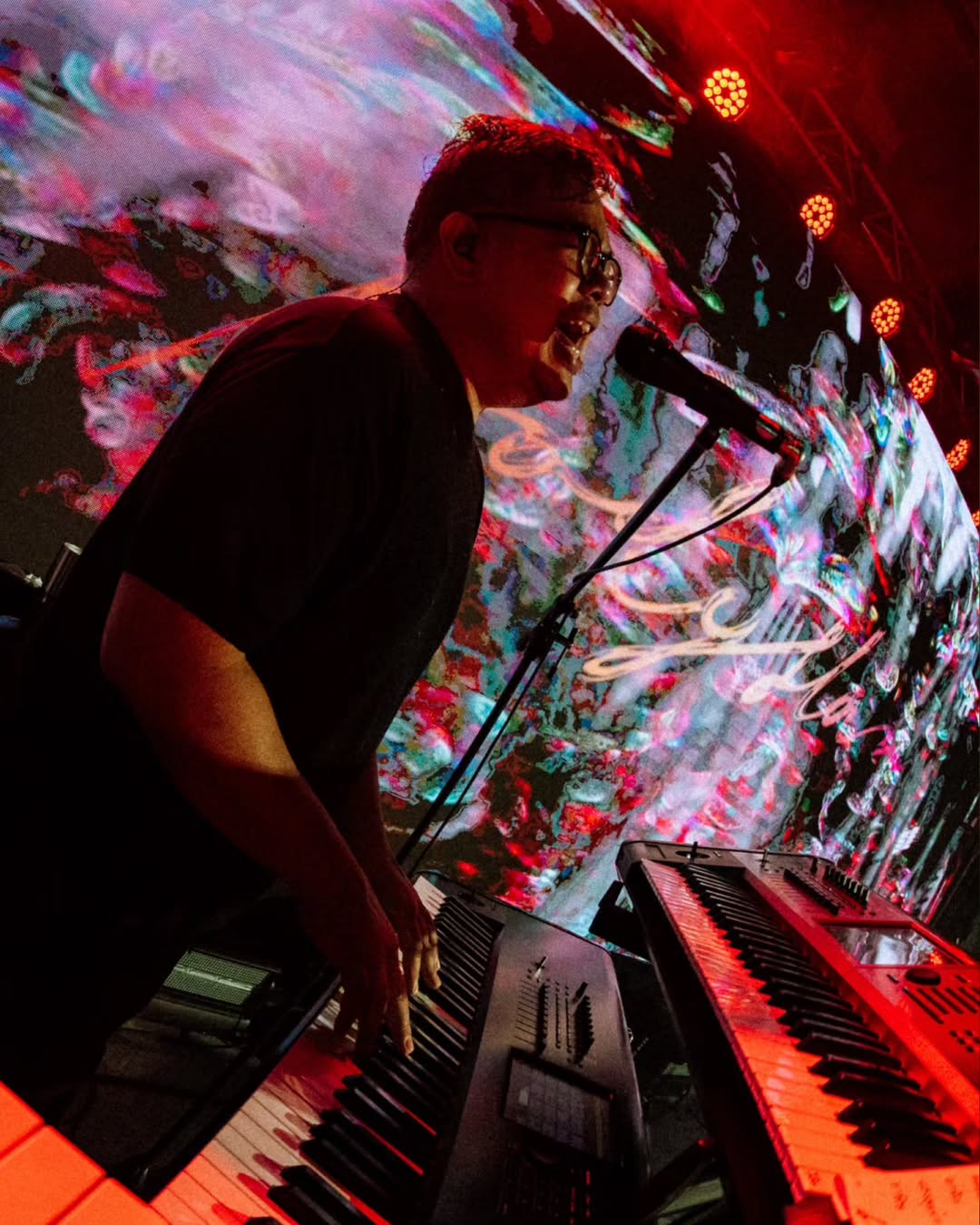 ตูน - อาทิวราห์ คงมาลัย