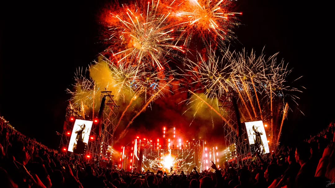 ตูน - อาทิวราห์ คงมาลัย