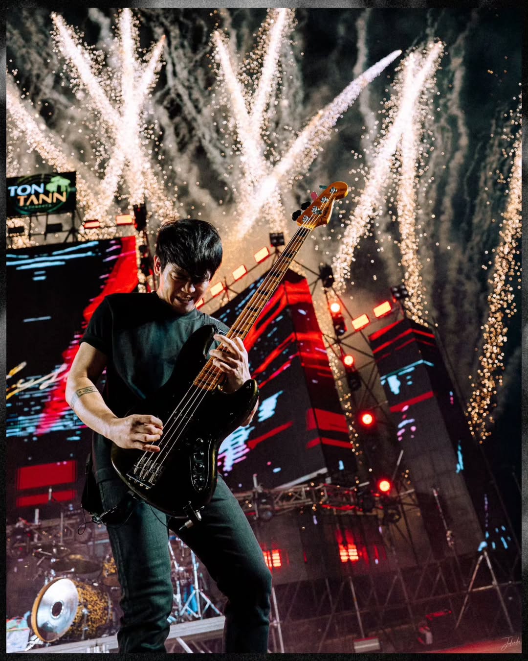 ตูน - อาทิวราห์ คงมาลัย