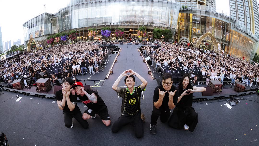 ตูน - อาทิวราห์ คงมาลัย