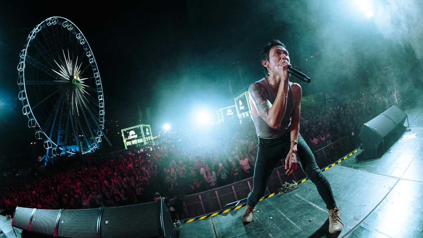 ตูน - อาทิวราห์ คงมาลัย