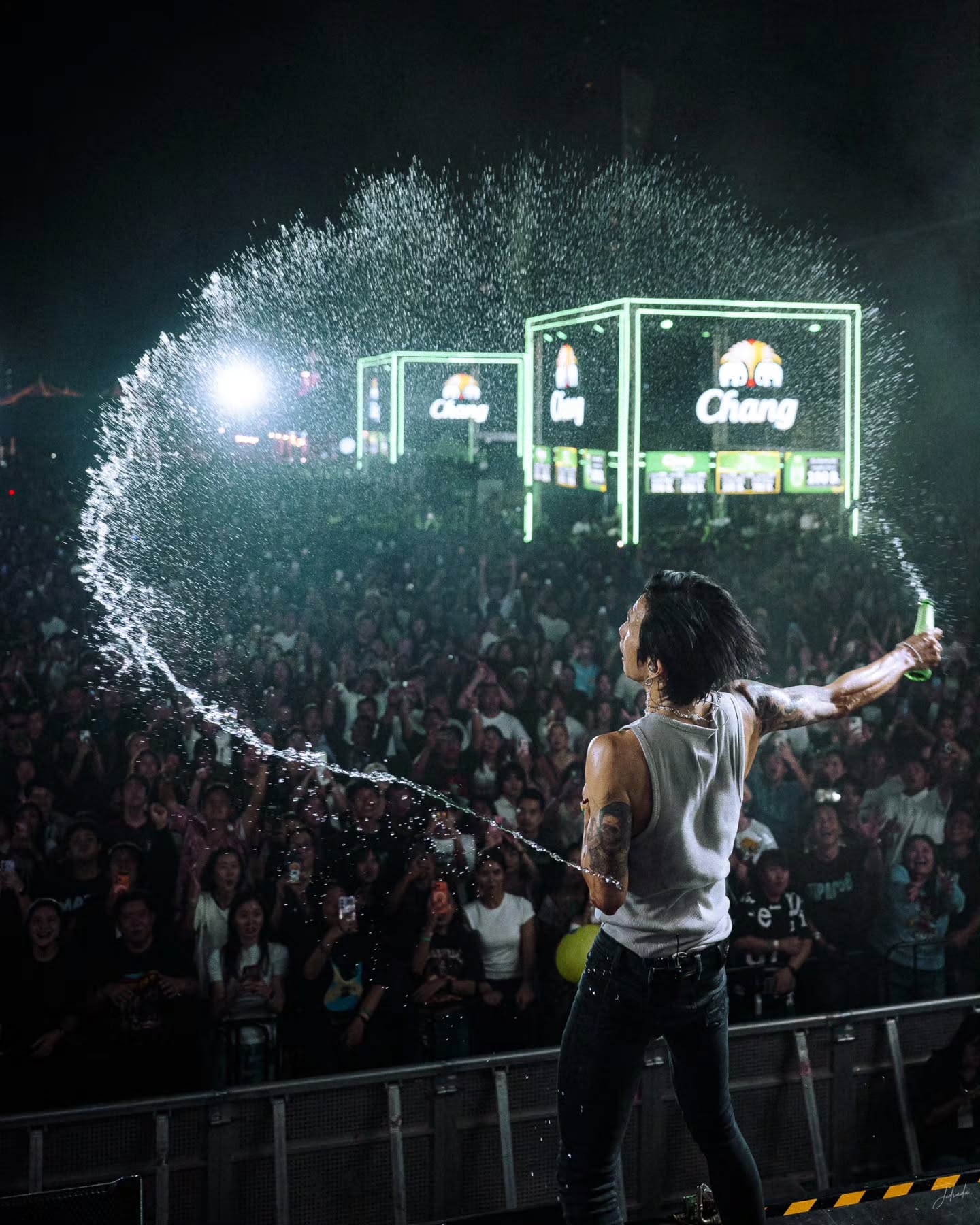 ตูน - อาทิวราห์ คงมาลัย