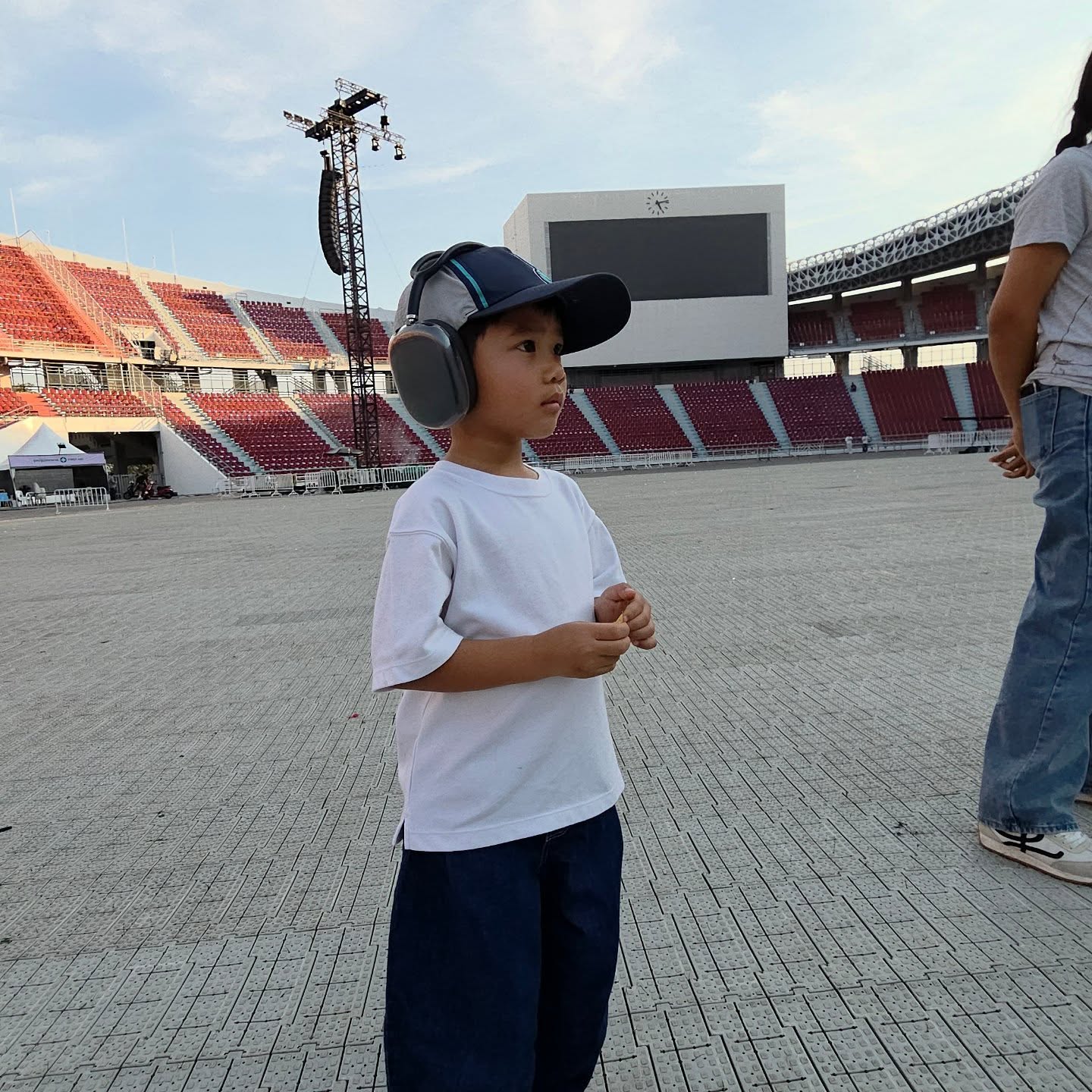 ตูน - อาทิวราห์ คงมาลัย