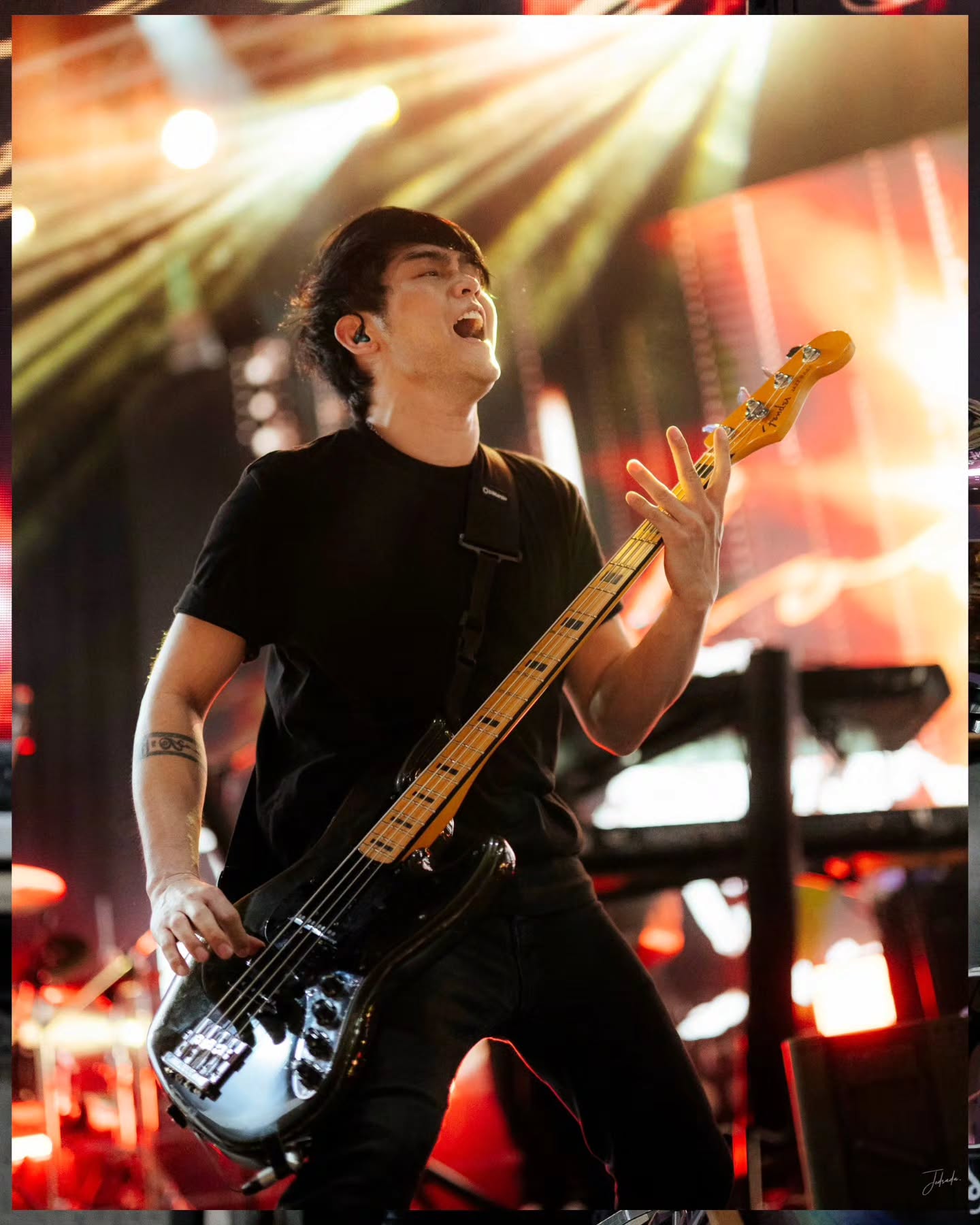 ตูน - อาทิวราห์ คงมาลัย