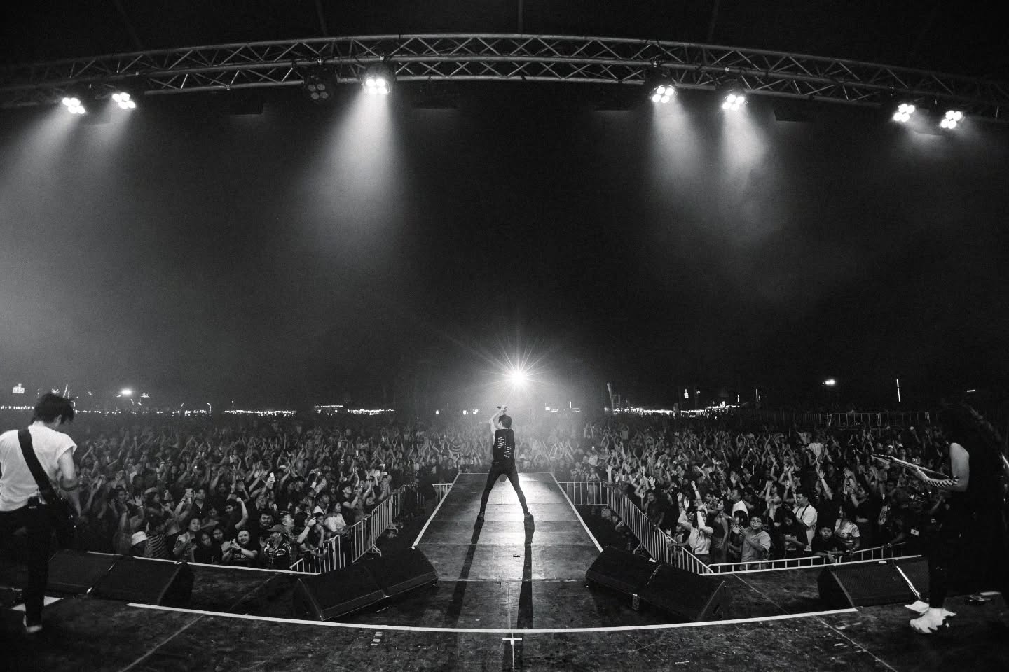 ตูน - อาทิวราห์ คงมาลัย