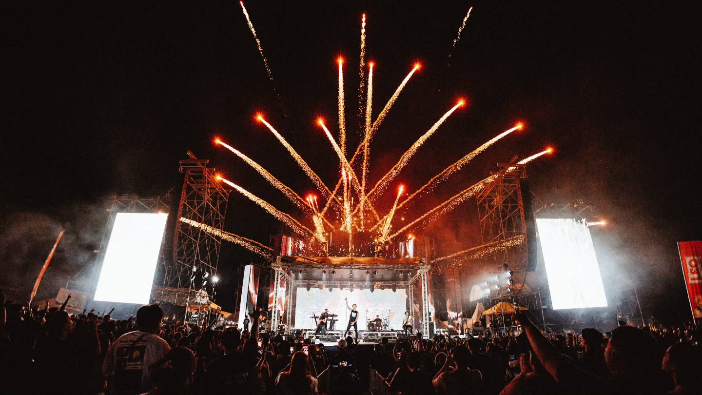 ตูน - อาทิวราห์ คงมาลัย