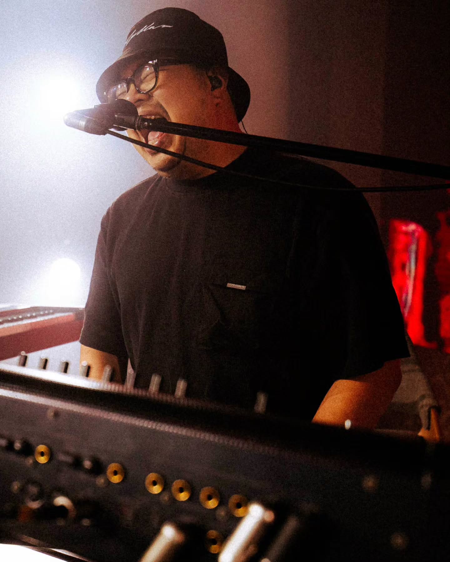 ตูน - อาทิวราห์ คงมาลัย