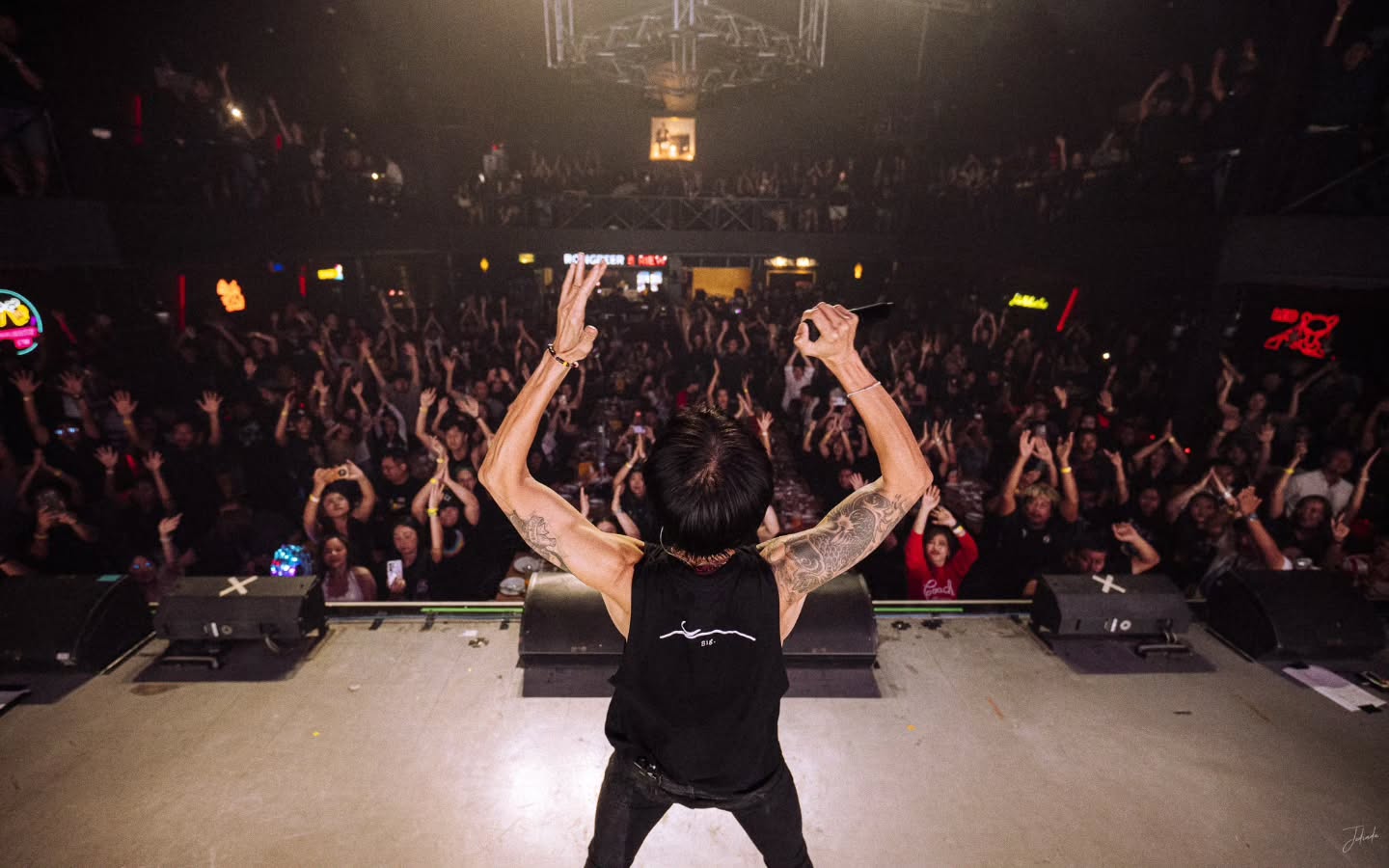 ตูน - อาทิวราห์ คงมาลัย