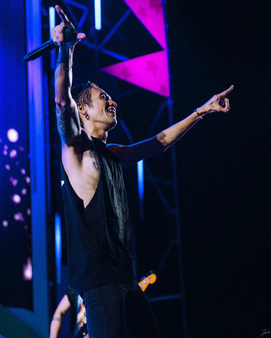 ตูน - อาทิวราห์ คงมาลัย