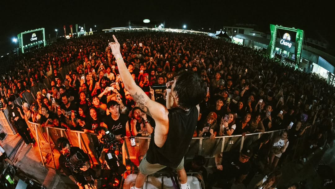 ตูน - อาทิวราห์ คงมาลัย