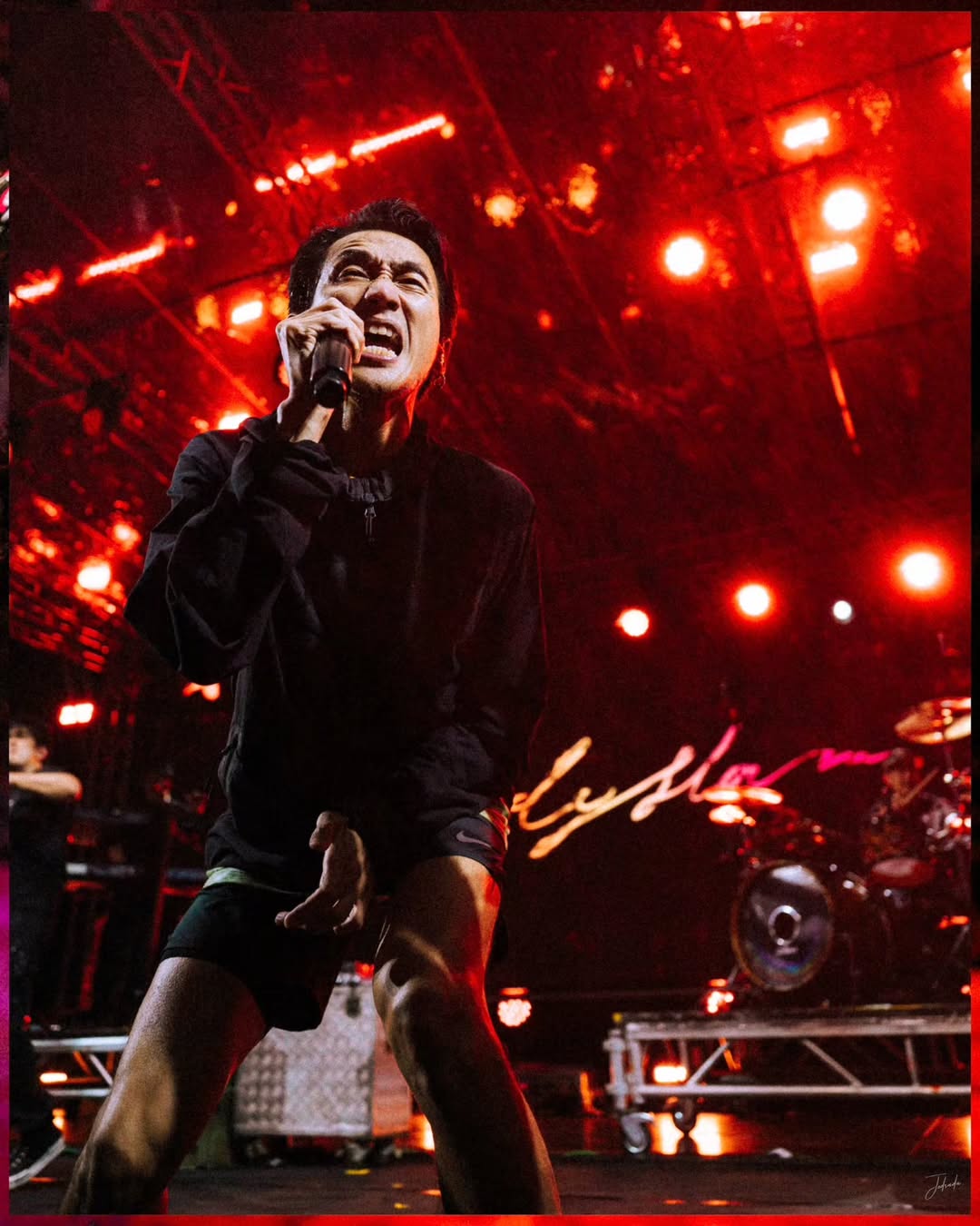 ตูน - อาทิวราห์ คงมาลัย