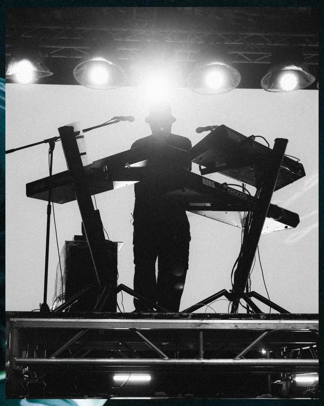 ตูน - อาทิวราห์ คงมาลัย