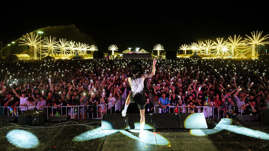 ตูน - อาทิวราห์ คงมาลัย