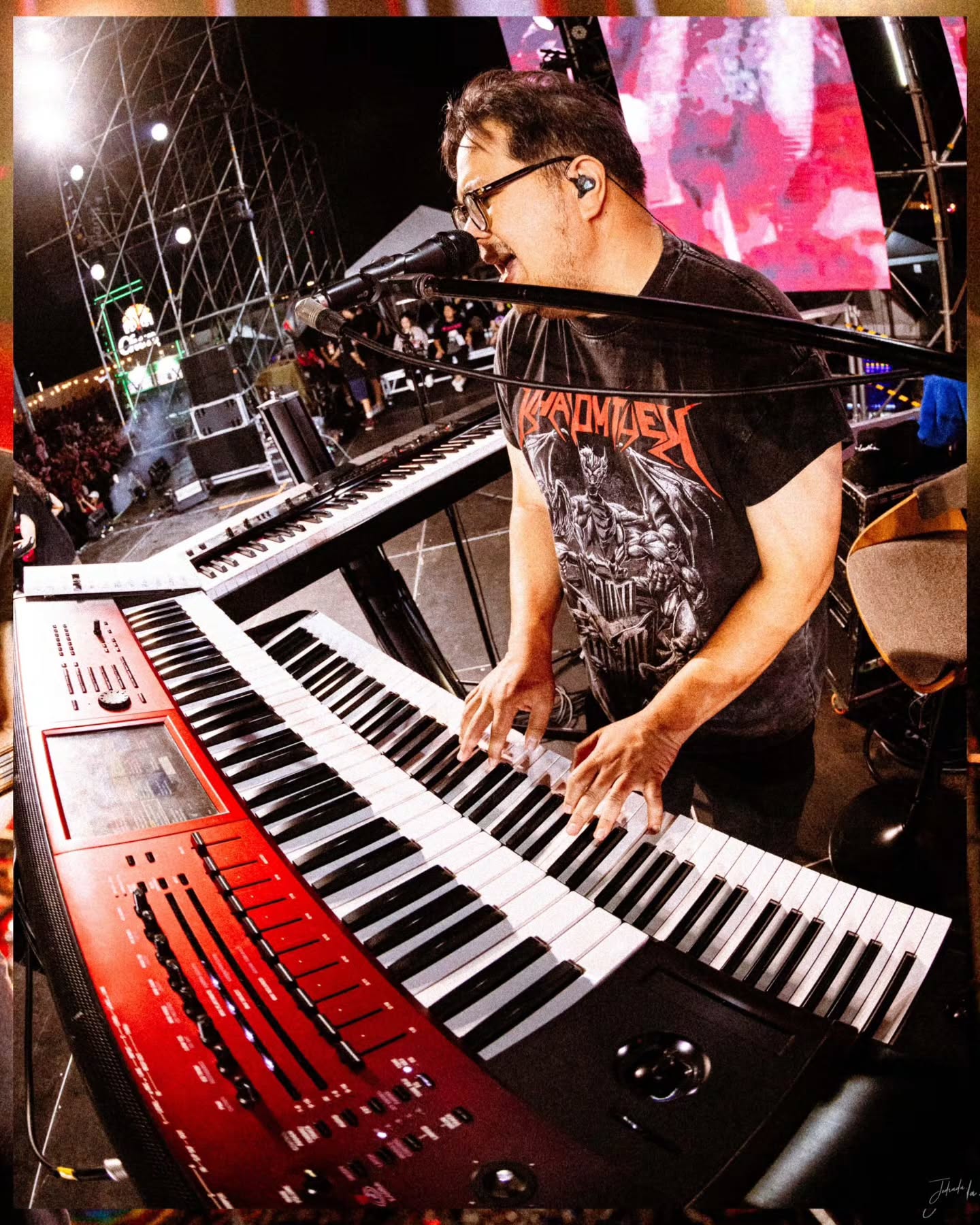 ตูน - อาทิวราห์ คงมาลัย