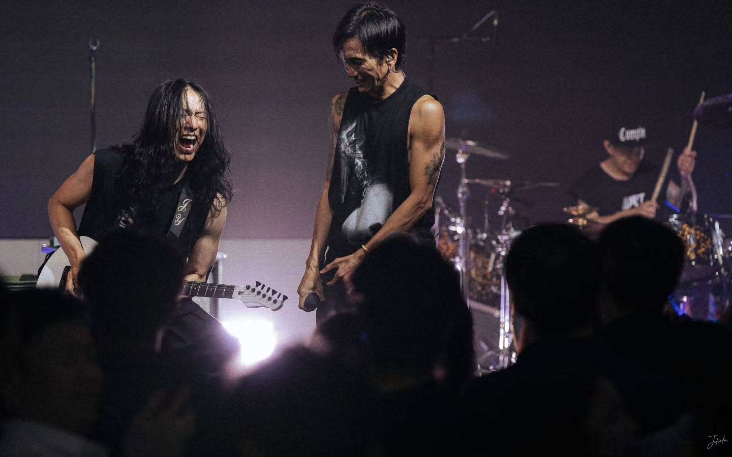 ตูน - อาทิวราห์ คงมาลัย