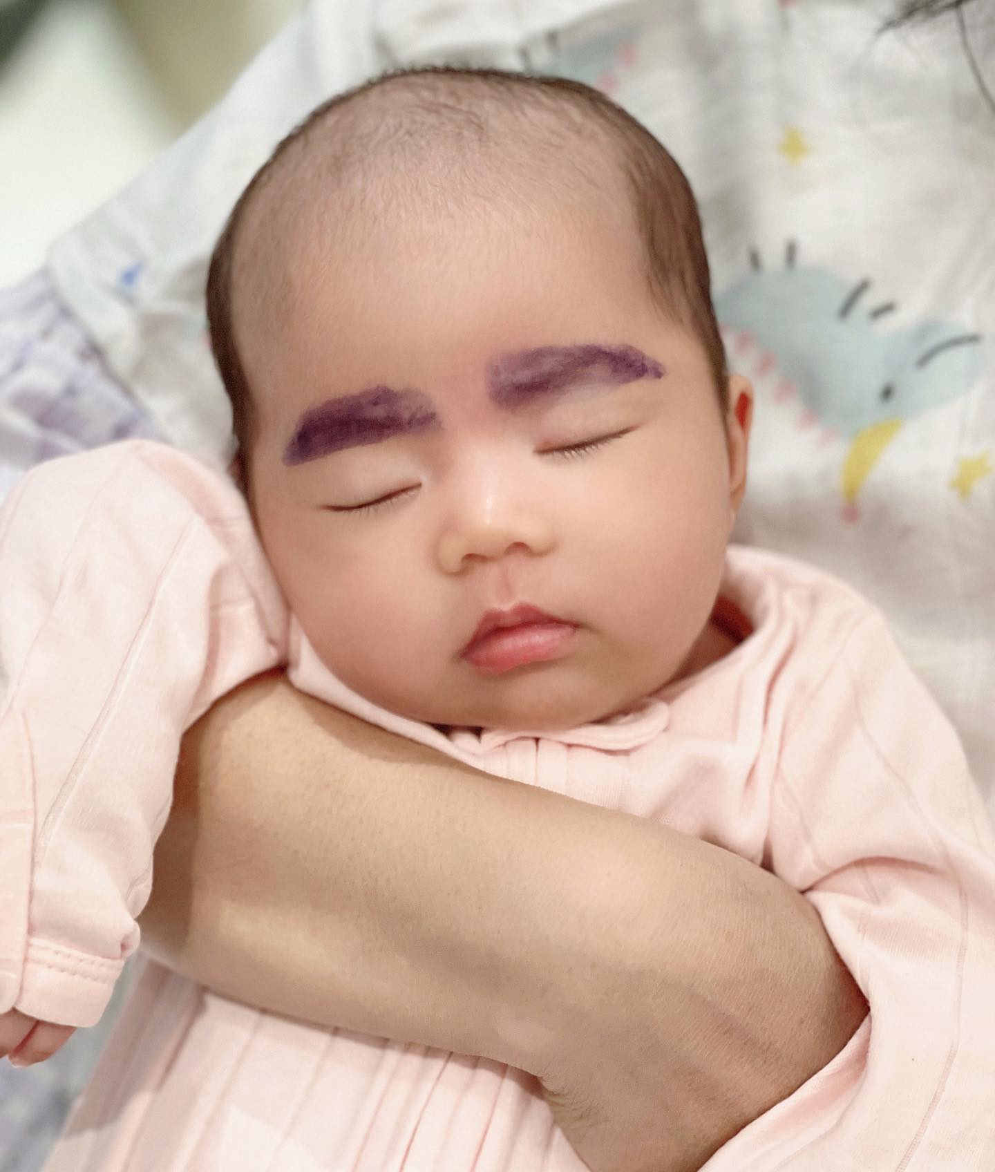 ก้อย - รัชวิน วงศ์วิริยะ