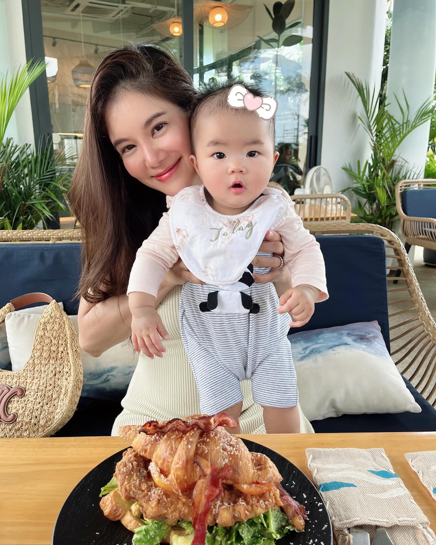 ก้อย - รัชวิน วงศ์วิริยะ