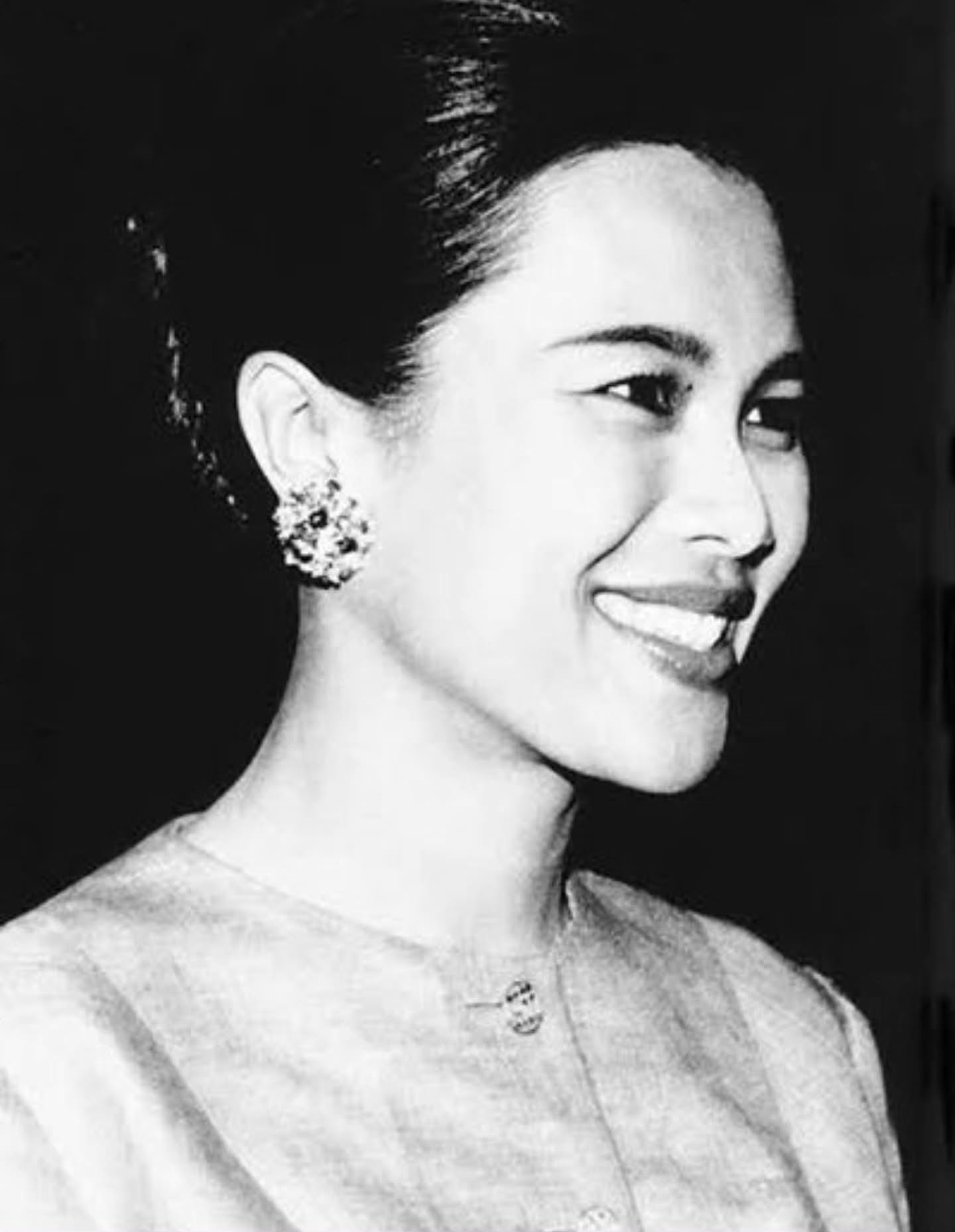 ก้อย - รัชวิน วงศ์วิริยะ