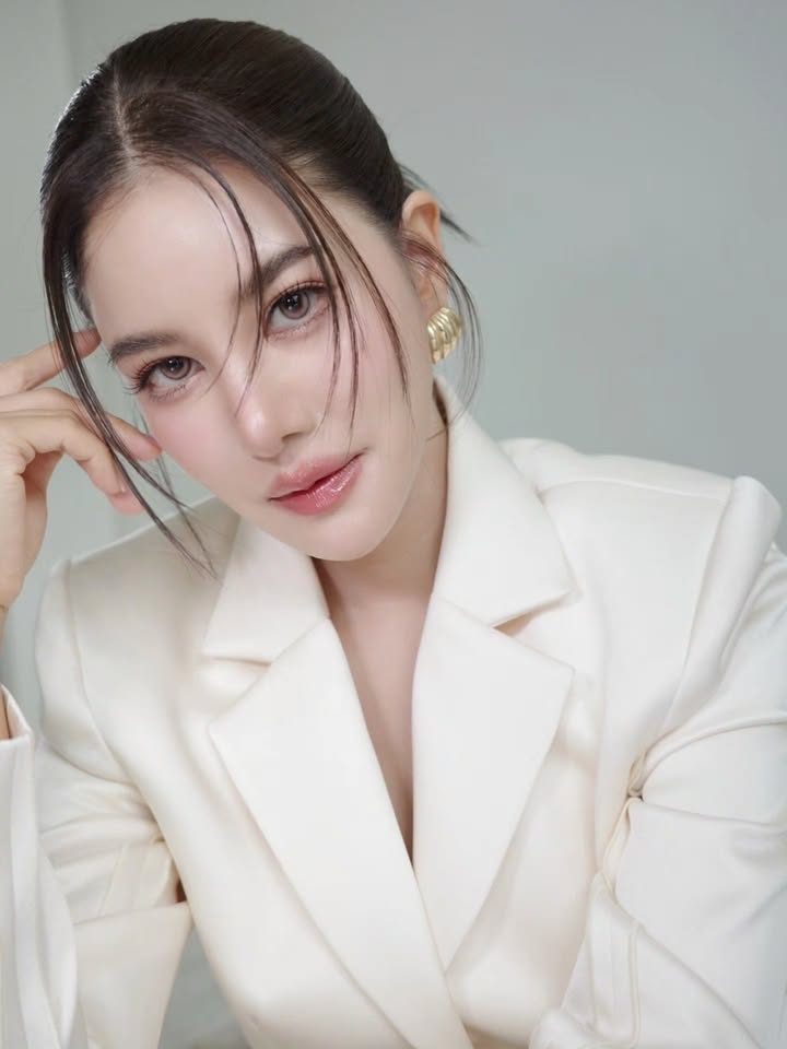 ก้อย - รัชวิน วงศ์วิริยะ