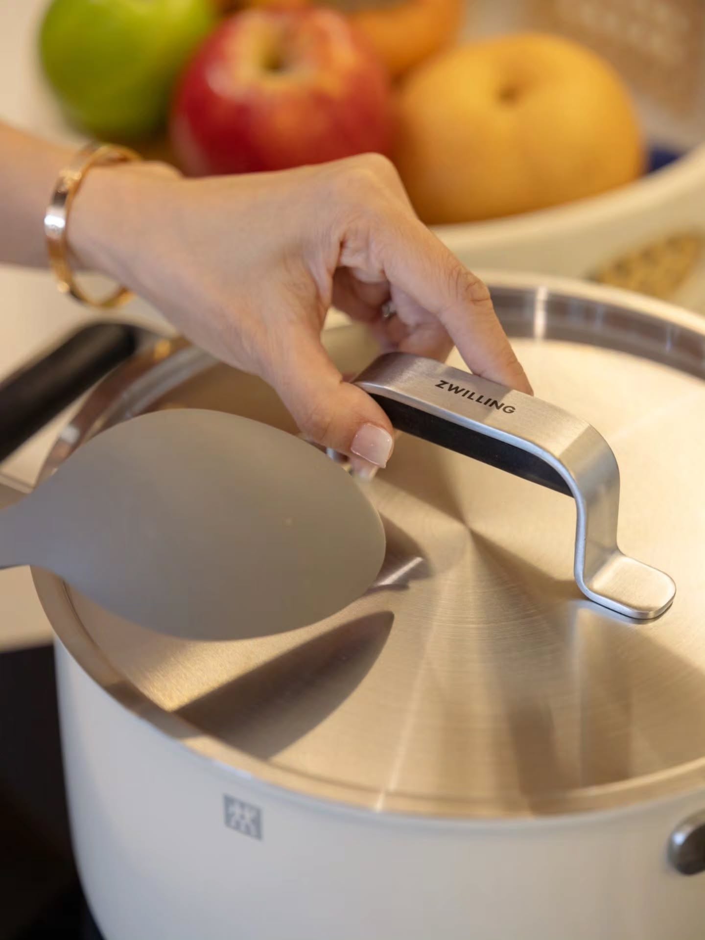 ก้อย - รัชวิน วงศ์วิริยะ