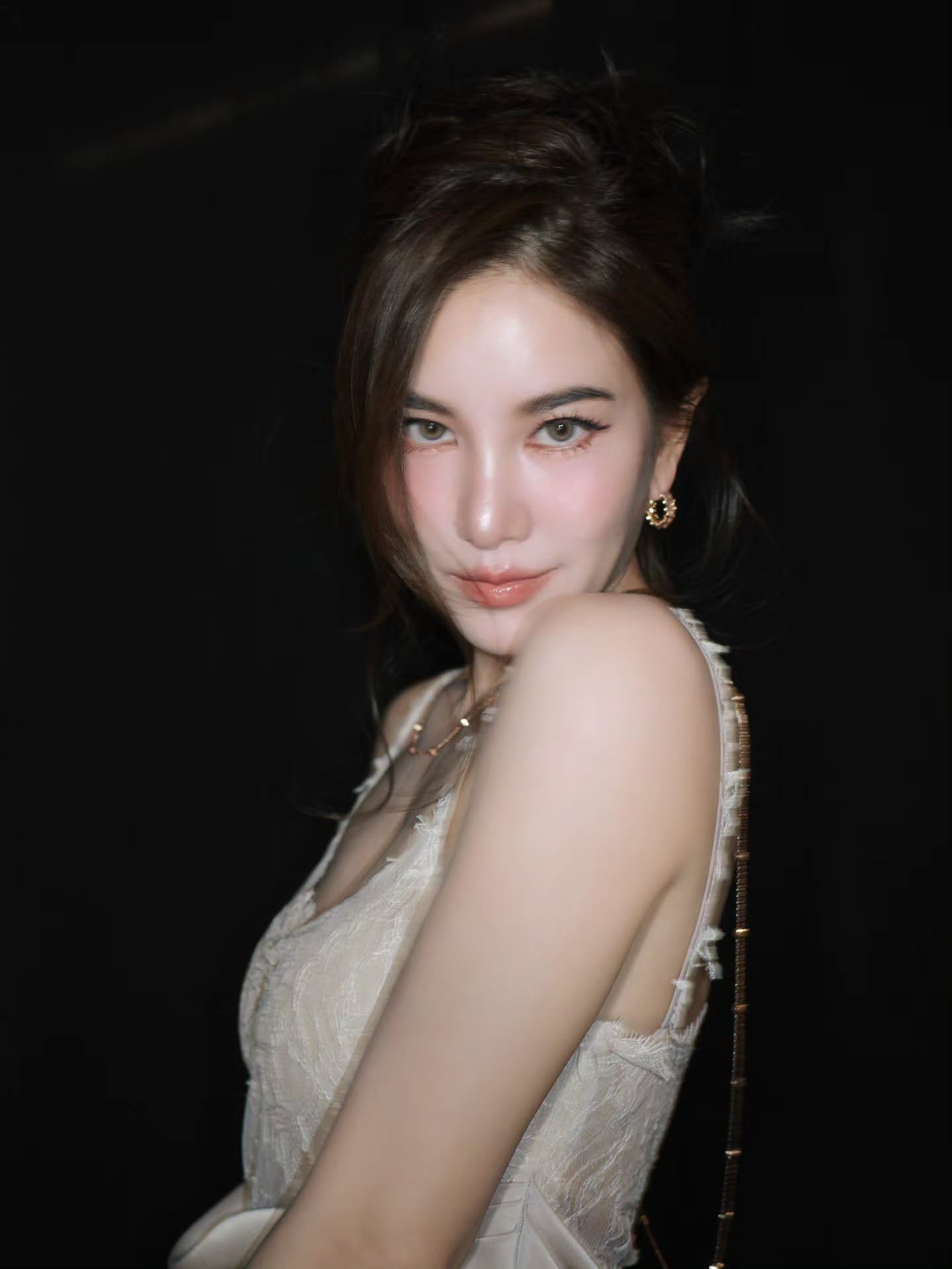 ก้อย - รัชวิน วงศ์วิริยะ