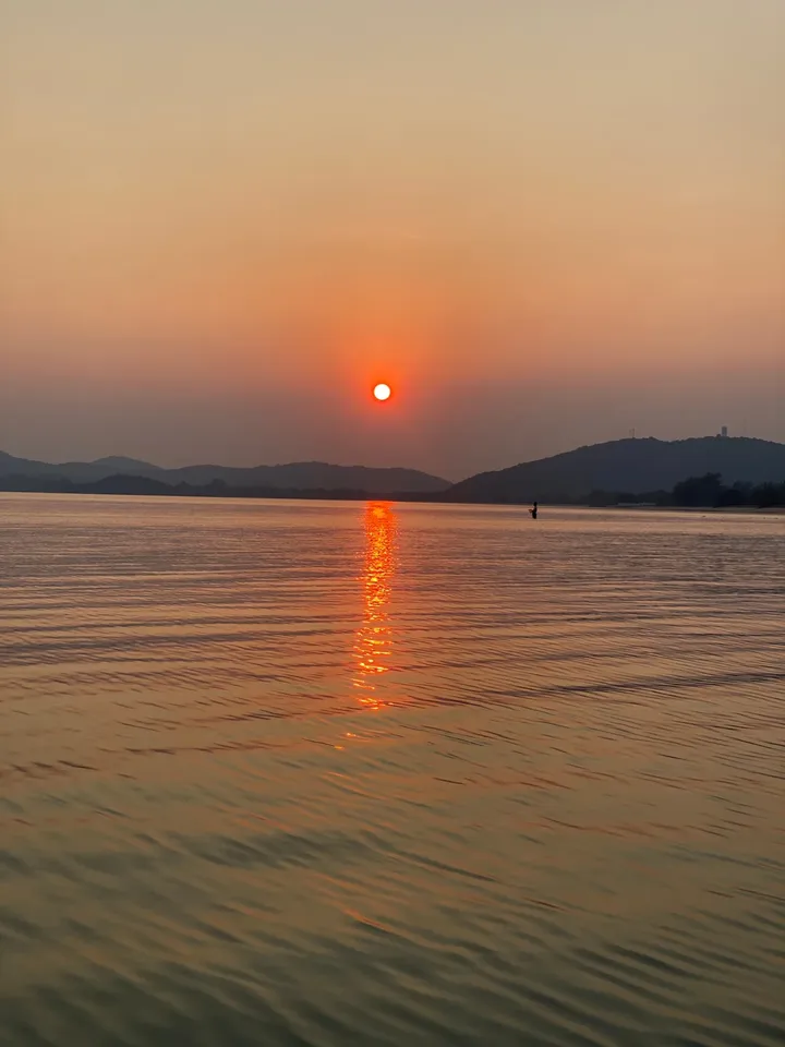 ซัน - ประชากร ปิยะสกุลแก้ว