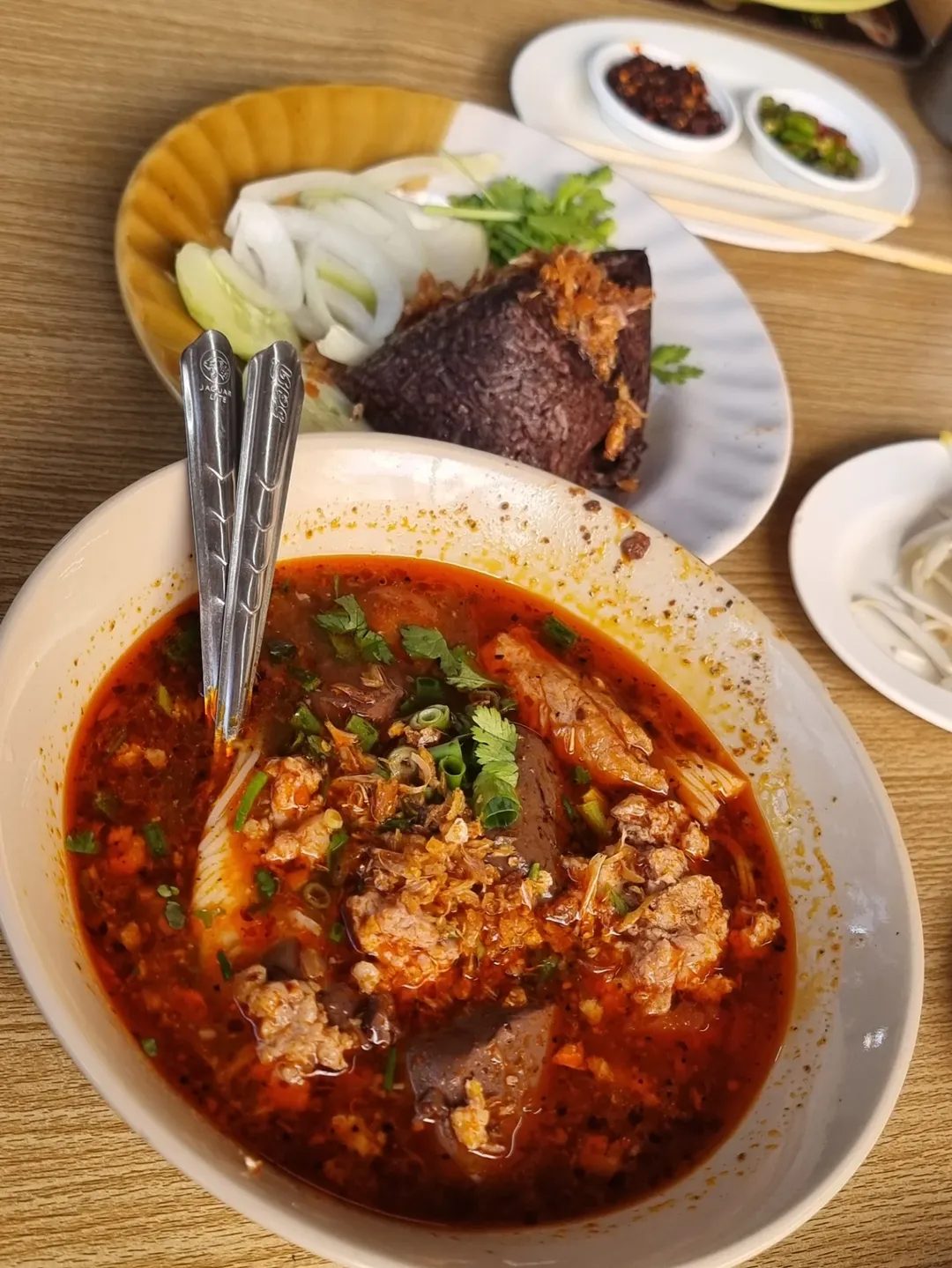 ซัน - ประชากร ปิยะสกุลแก้ว