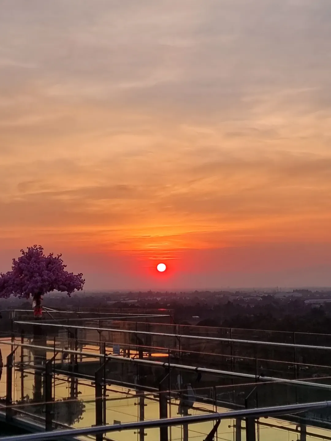 ซัน - ประชากร ปิยะสกุลแก้ว