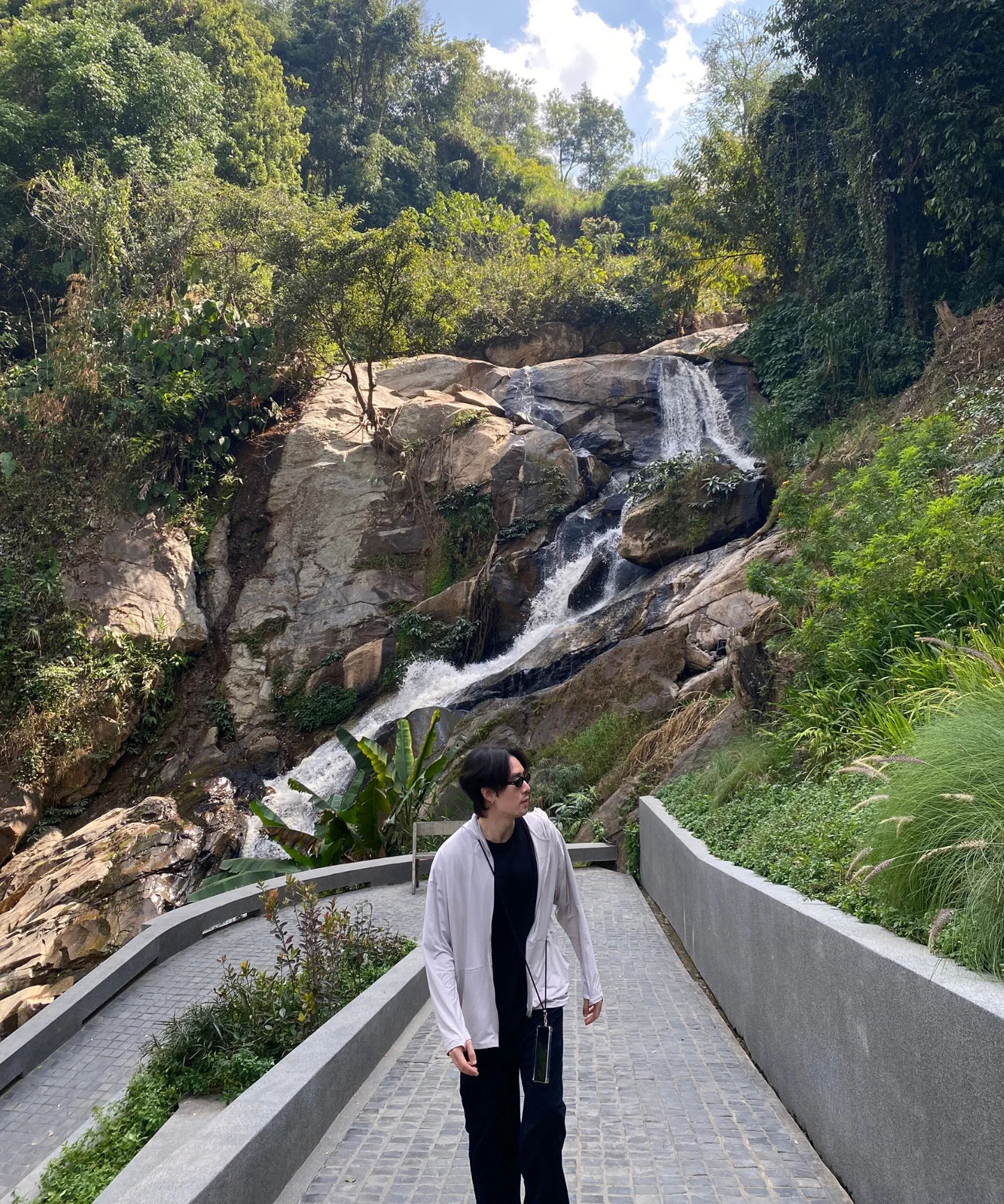 ซัน - ประชากร ปิยะสกุลแก้ว