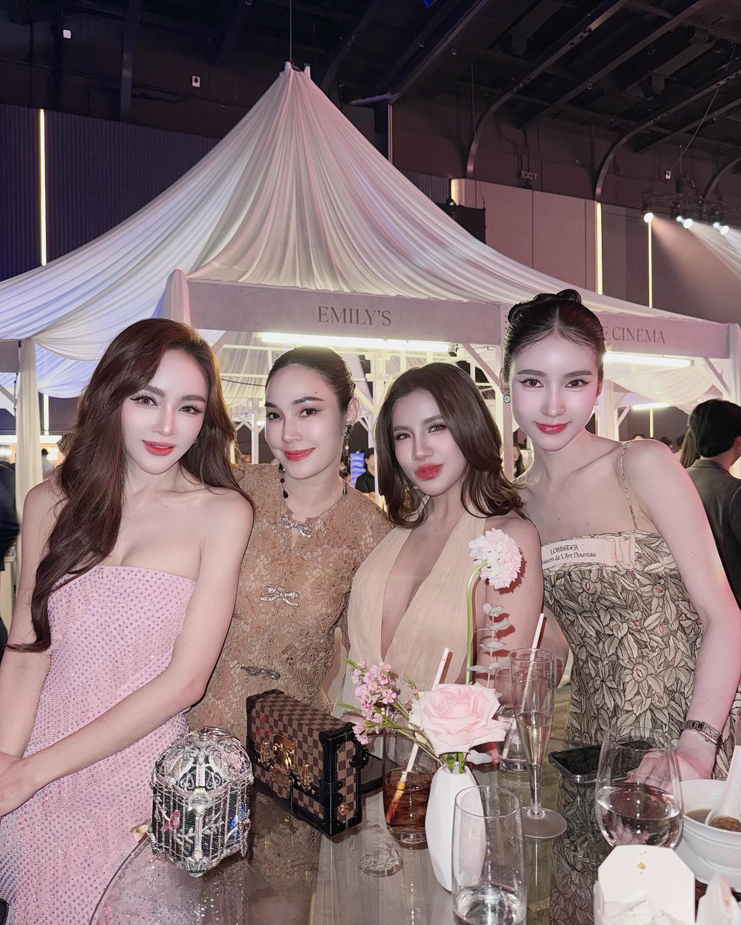 ใบเตย - สุธีวัน ทวีสิน