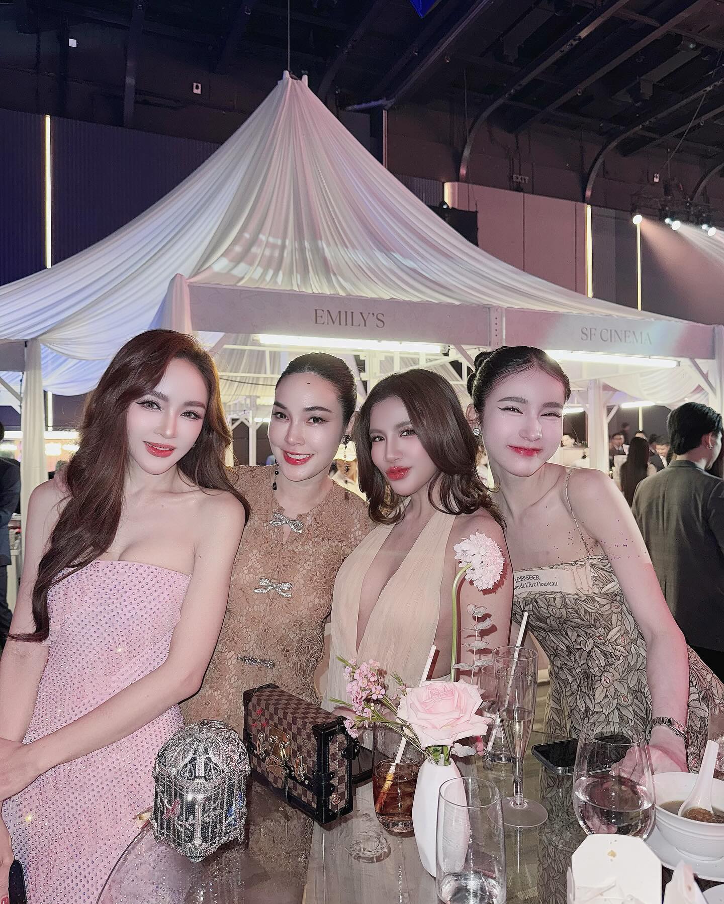 ใบเตย - สุธีวัน ทวีสิน