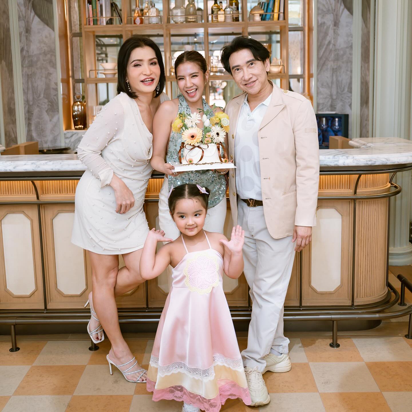 ใบเตย - สุธีวัน ทวีสิน