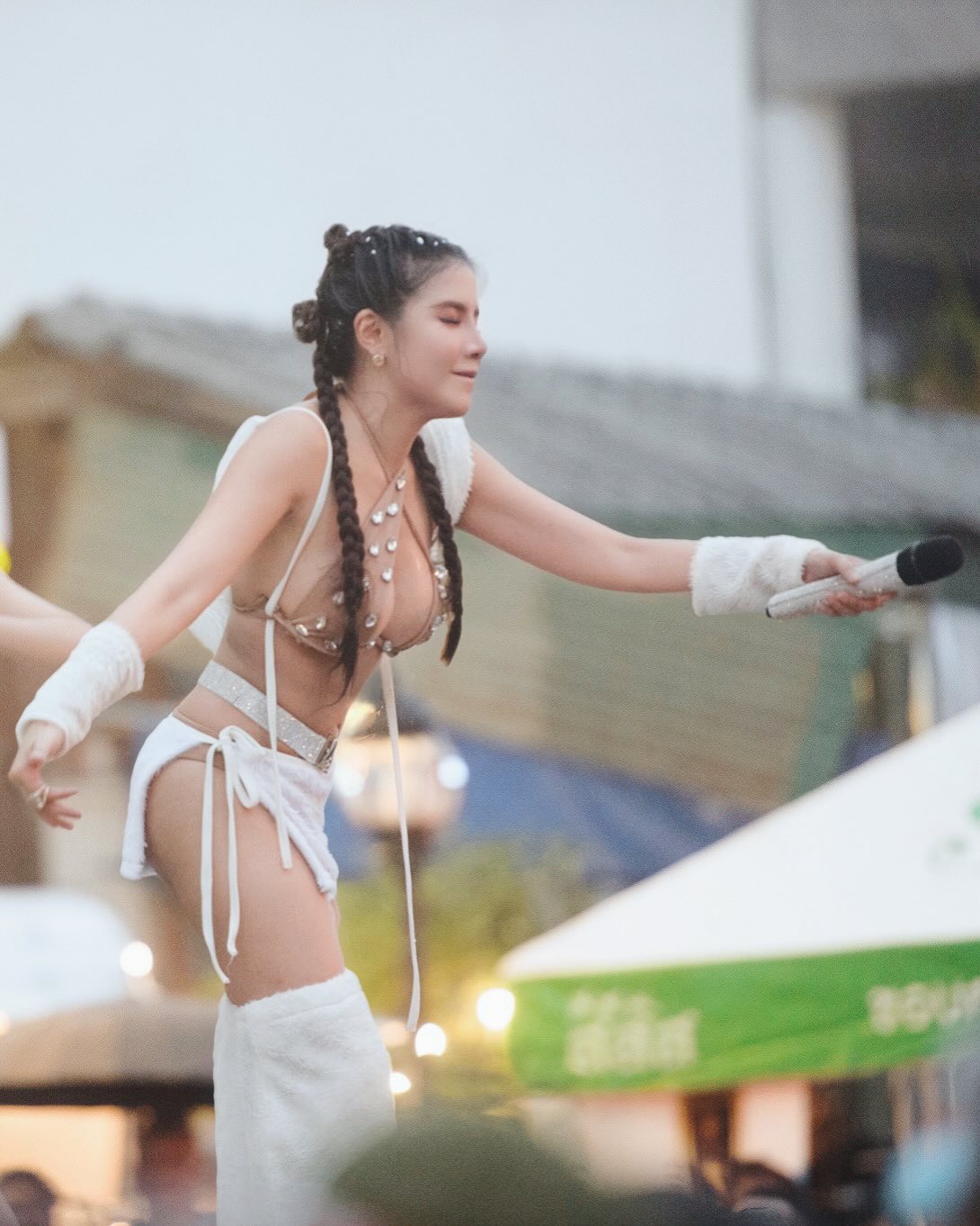 ใบเตย - สุธีวัน ทวีสิน