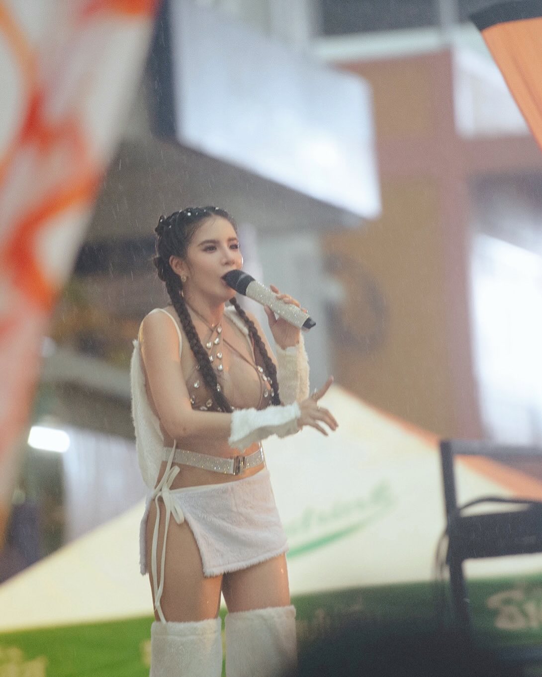ใบเตย - สุธีวัน ทวีสิน