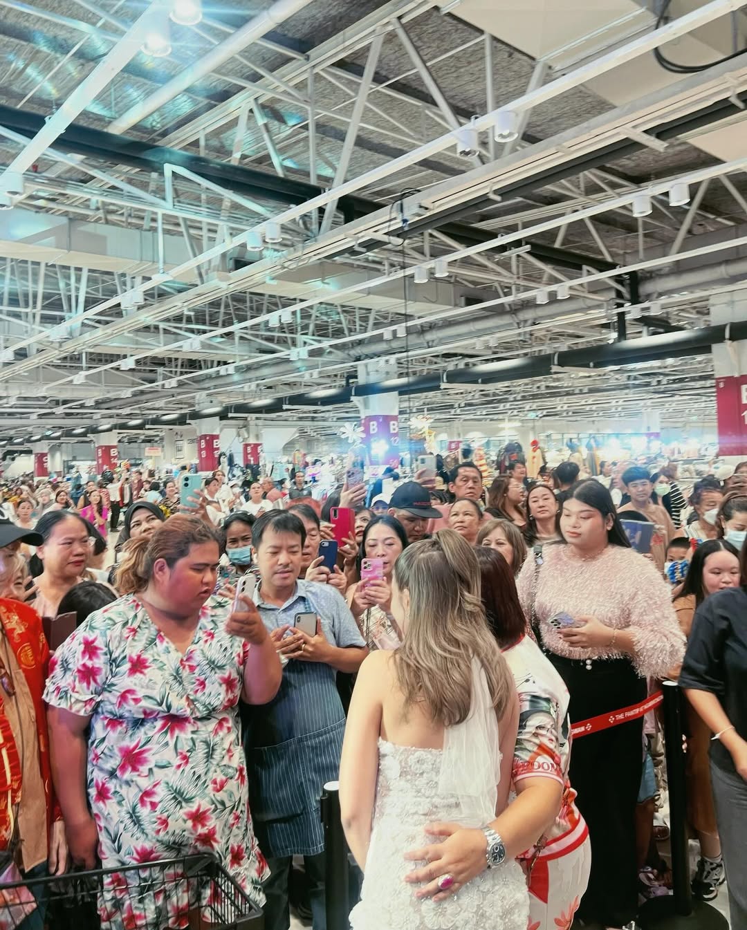 ใบเตย - สุธีวัน ทวีสิน