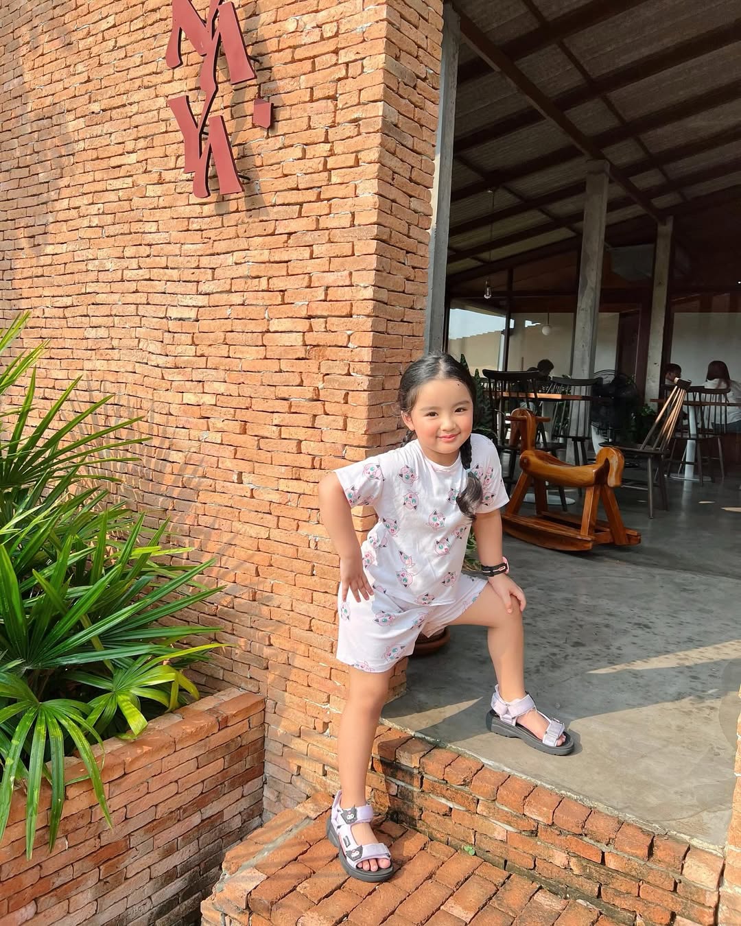 ใบเตย - สุธีวัน ทวีสิน