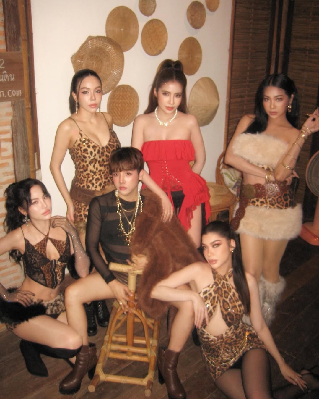 ใบเตย - สุธีวัน ทวีสิน
