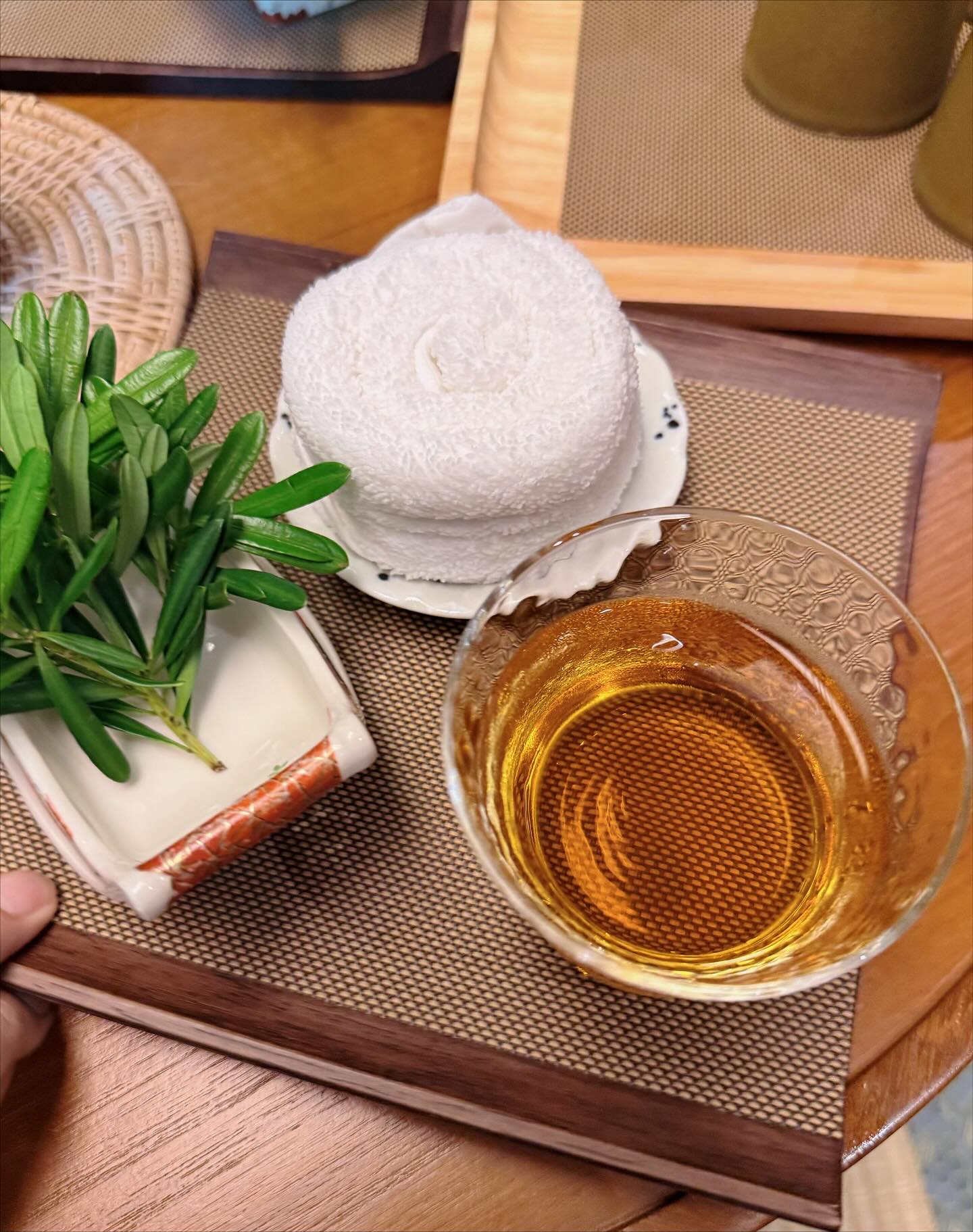 ใบเตย - สุธีวัน ทวีสิน