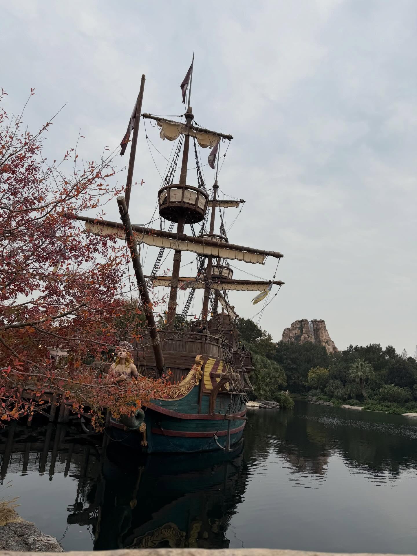 ใบเตย - สุธีวัน ทวีสิน