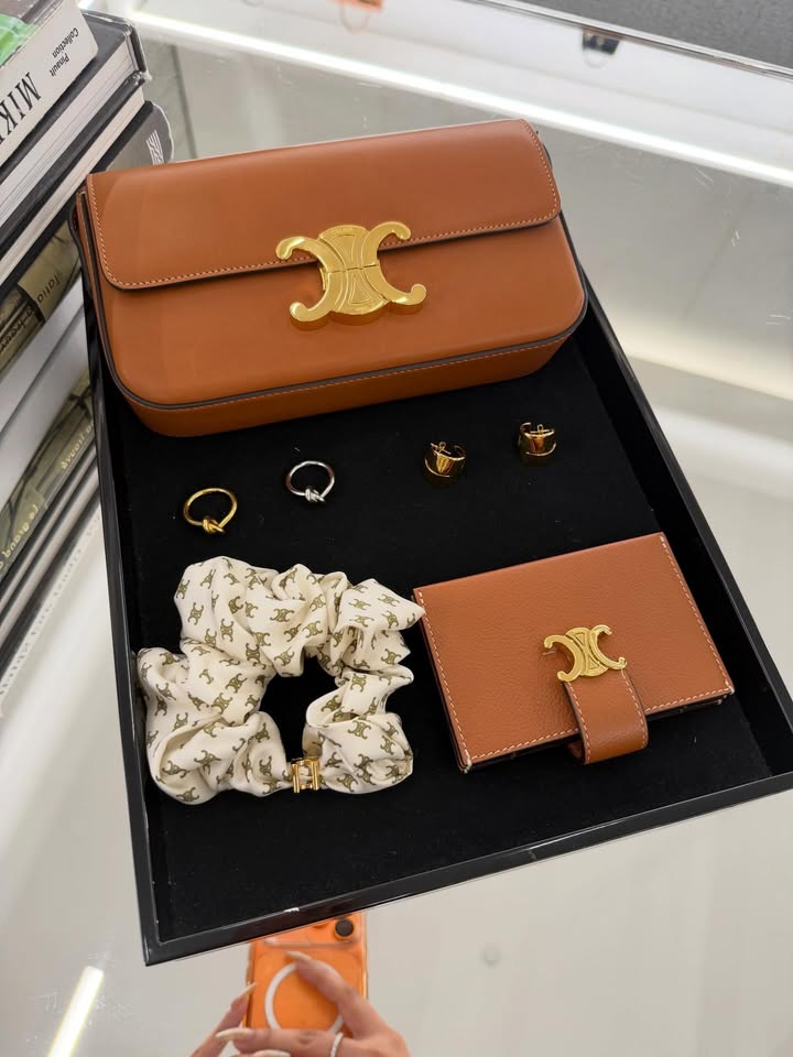 ใบเตย - สุธีวัน ทวีสิน