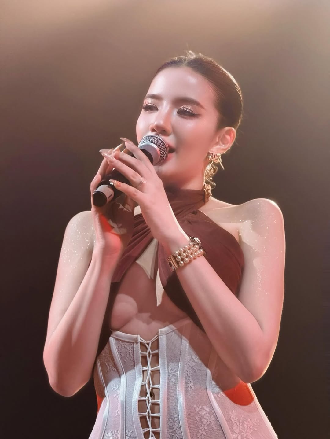 ใบเตย - สุธีวัน ทวีสิน