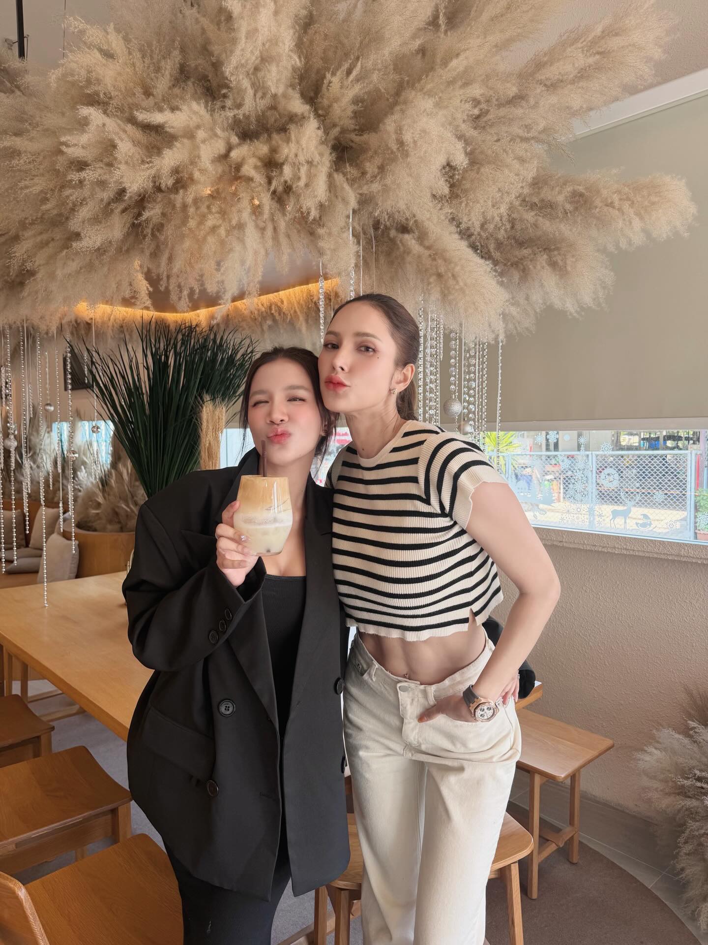 ใบเตย - สุธีวัน ทวีสิน